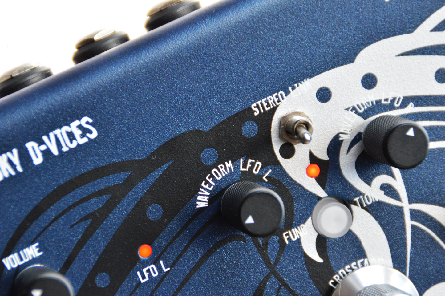 Liquid Sky d-vices SMUDGETIZER PRO - stereo 2bit bitcrusher pedal with cv ins and bpm synced modulation